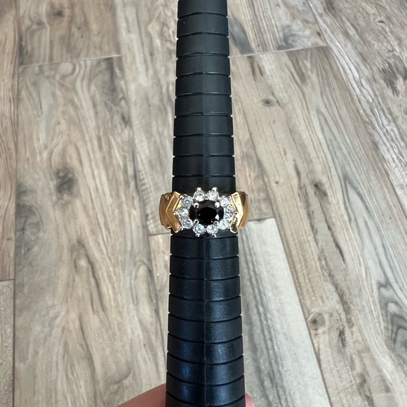 Red Gemstone & Rhinestone Gold Ring - Picture 6 of 6